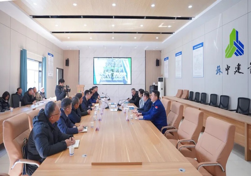南通市委常委、宣傳部部長陳冬梅率隊(duì)督查蘇中集團(tuán)安全生產(chǎn)工作